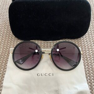Gucci Black and Gold Round Sunglasses